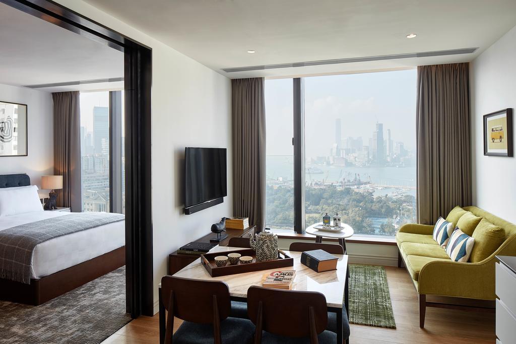 Superior One-Bedroom Apartment with Harbor View
